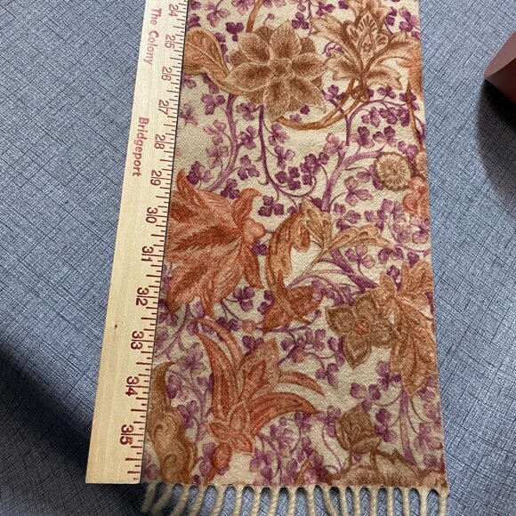 Loro Piana Cashmere Short Fringe Floral Tapestry look Scarf with Box EUC - Picture 6 of 11